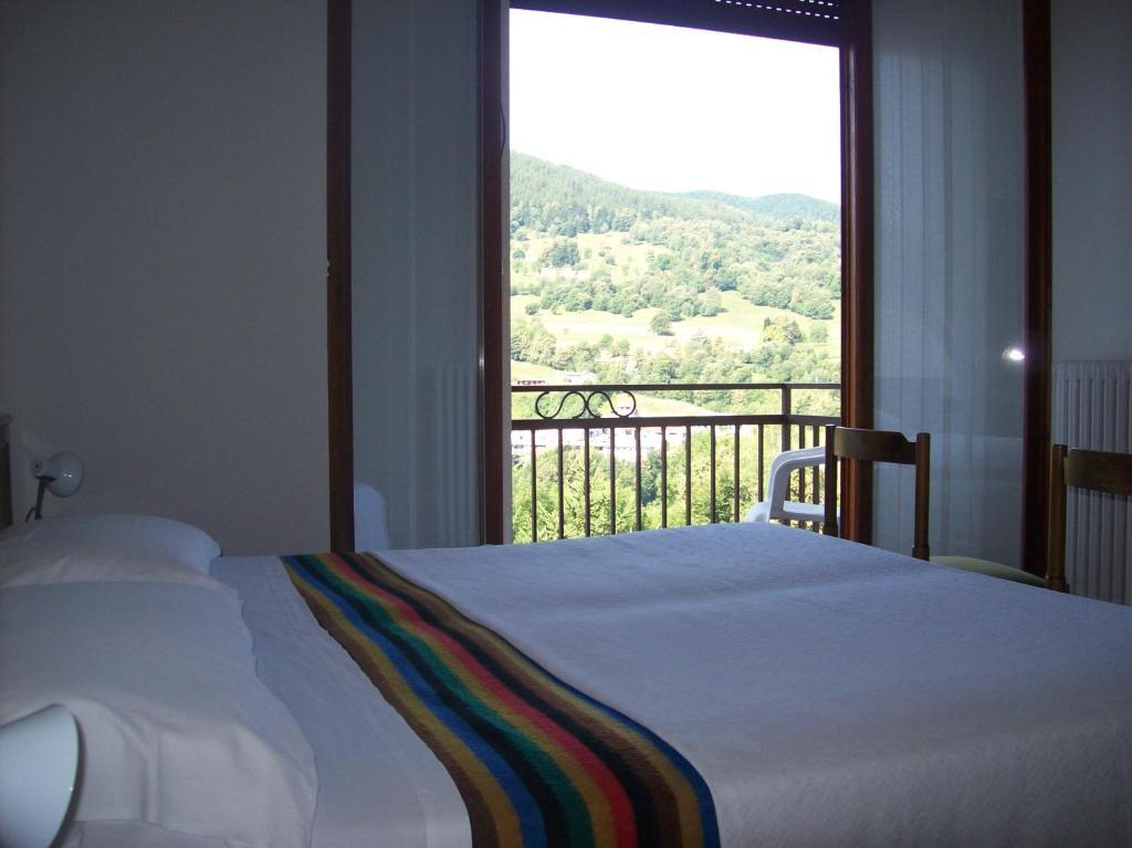 Hotel Valle Intelvi San Fedele Intelvi Szoba fotó